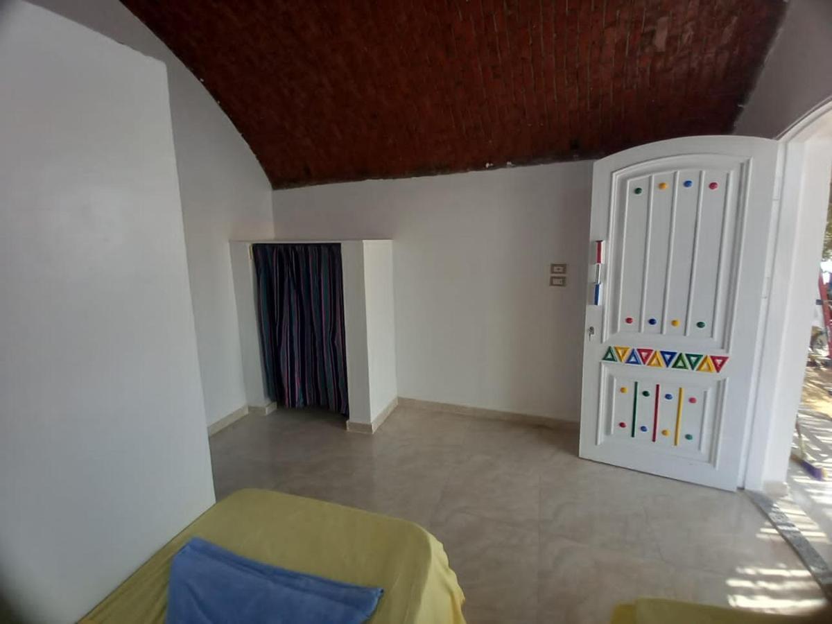 Kafana Guest House Nile View Aswan Bagian luar foto