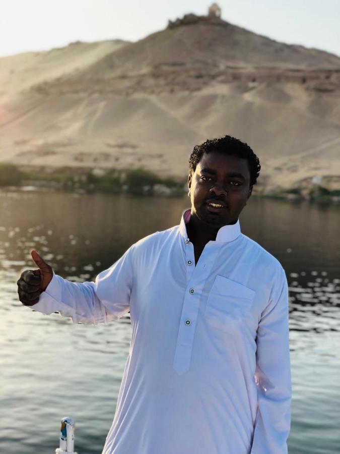 Kafana Guest House Nile View Aswan Bagian luar foto
