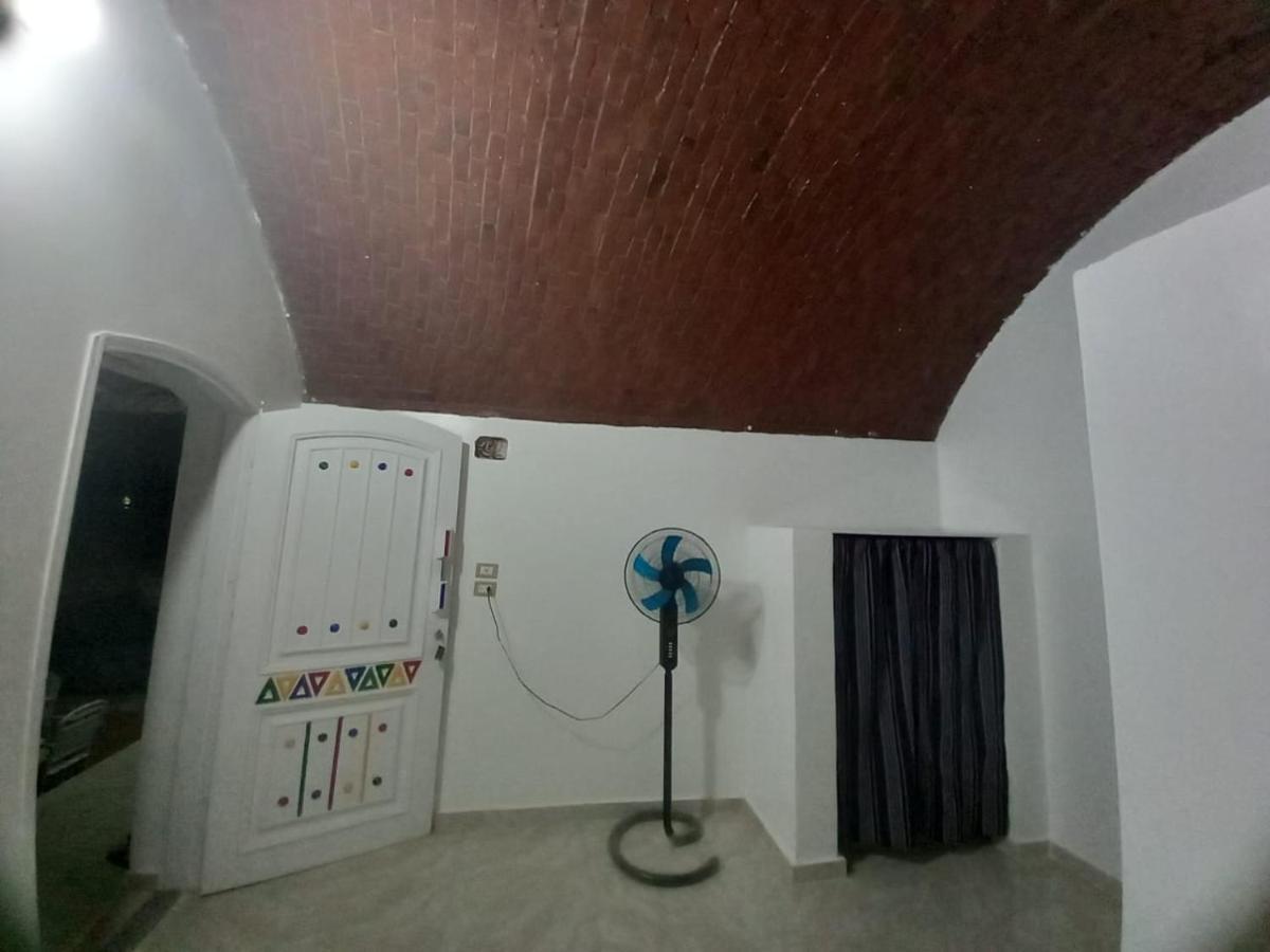 Kafana Guest House Nile View Aswan Bagian luar foto