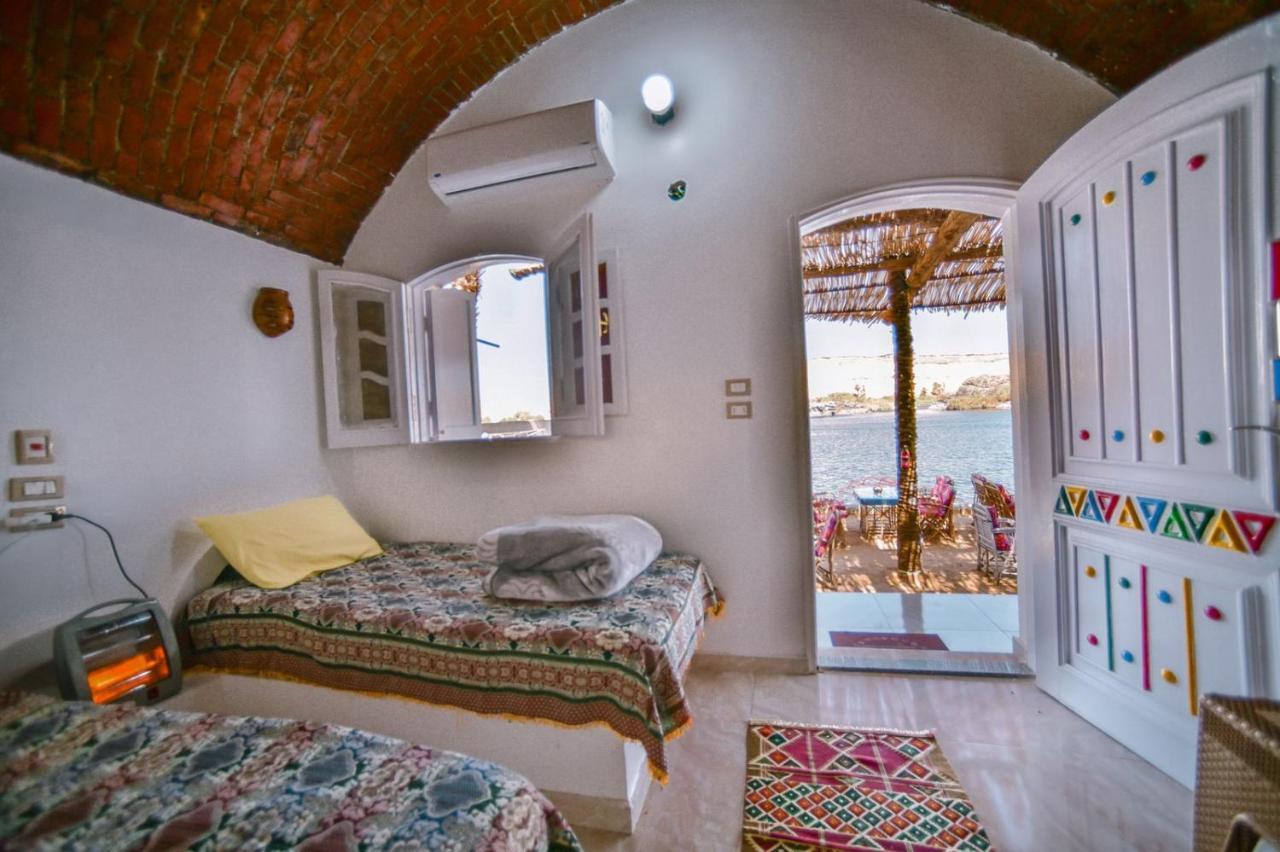 Kafana Guest House Nile View Aswan Bagian luar foto