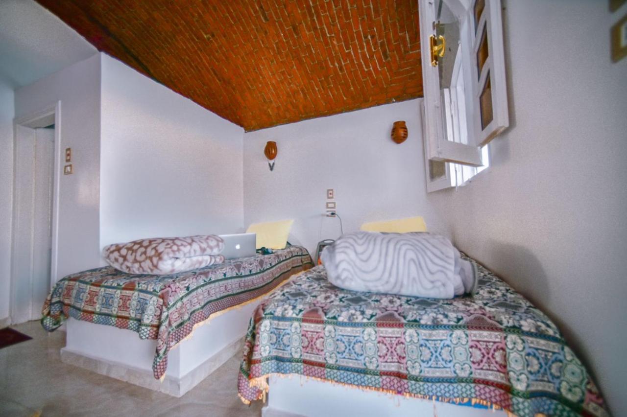 Kafana Guest House Nile View Aswan Bagian luar foto