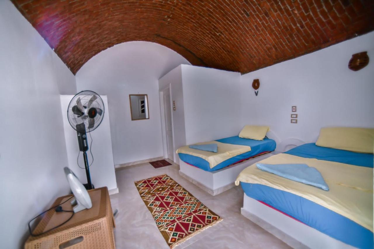 Kafana Guest House Nile View Aswan Bagian luar foto